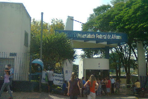 Laboratório Pré-Clínico de Endodontia da Unifal