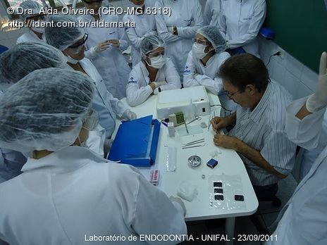 Laboratório Pré-Clínico de Endodontia da Unifal