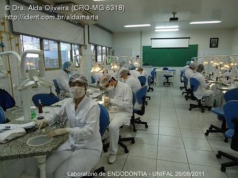 Laboratório Pré-Clínico de Endodontia da Unifal