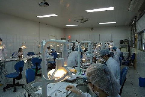 Laboratório Pré-Clínico de Endodontia da Unifal