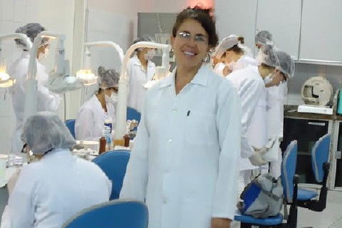 Laboratório Pré-Clínico de Endodontia da Unifal