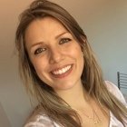 Dra. Ana Carolina Campos Aleixo Reis (Cirurgiã-Dentista)