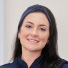 Dra. Carolina Marchi Casalini (Cirurgiã-Dentista)