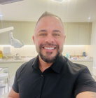 Dr. Moises Coelho Lima (Cirurgião-Dentista)