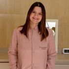 Dra. Fabia Viegas Barbosa (Cirurgiã-Dentista)