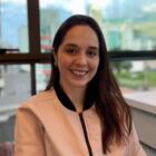 Dra. Julia Olbertz (Cirurgiã-Dentista)