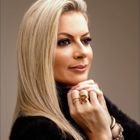 Dra. Renata Brito Vieira (Cirurgiã-Dentista)