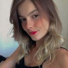 Dra. Marina Andreoni Bonetto (Cirurgiã-Dentista)