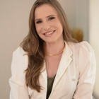 Dra. Leticia Fumagalli (Cirurgiã-Dentista)
