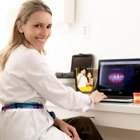 Dra. Vanessa Monsores Félix Lopes Cardoso (Cirurgiã-Dentista)