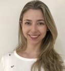 Dra. Giovanna de Castro (Cirurgiã-Dentista)