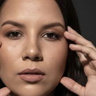 Dra. Luciana Evangelista Brito (Cirurgiã-Dentista)