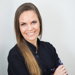 Prof.ª Camila Centenaro (Especialista em Dentística)