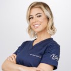 Dra. Paula Kureski (Cirurgiã-Dentista)