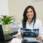 Dra. Letícia Ferreira dos Santos Rosa (Cirurgiã-Dentista)
