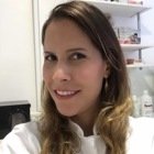 Dra. Aline Neves Ferreira Santa Rita (Cirurgiã-Dentista)
