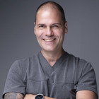 Dr. Fabiano Martins Miranzi (Cirurgião-Dentista)