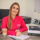 Dra. Nadine Seibert Gonzatto (Cirurgiã-Dentista)