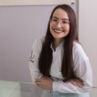 Dra. Débora Gomes Manoel (Cirurgiã-Dentista)