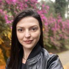 Dra. Daiani Cristina Machado Gesser (Cirurgiã-Dentista)
