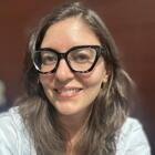 Dra. Elisa Lopes Pinheiro (Cirurgiã-Dentista)