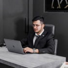 Dr. Ali Atef Awaleh (Cirurgião-Dentista)