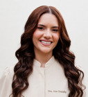Dra. Ana Grazielly Rodrigues de Macedo (Cirurgião-Dentista)
