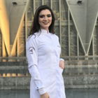 Dra. Giovana Romano de Oliveira (Cirurgiã-Dentista)