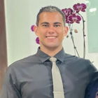 Dr. Raphael Mendes de Carvalho Simões (Cirurgião-Dentista)