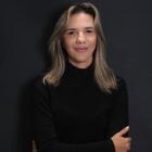 Dra. Alinne Lopes (Cirurgiã-Dentista)