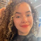 Dra. Camila Almeida (Cirurgiã-Dentista)