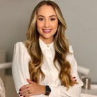 Dra. Mariana Martins (Cirurgião-Dentista)