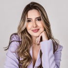Dra. Carolina Magalhães (Cirurgião-Dentista)