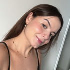 Dra. Lara Zanon (Cirurgião-Dentista)