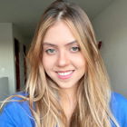 Dra. Adrianne Stefany Moreira Silva (Cirurgião-Dentista)