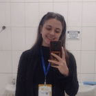 Dra. Lívia Herruso Pereira (Cirurgião-Dentista)
