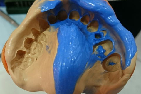 Moldagem de trabalho.