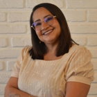 Dra. Lara Sia (Cirurgião-Dentista)