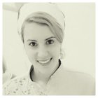 Dra. Aline Ferreira Martins (Cirurgiã-Dentista)