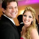 Dra. Karina Grimas (Cirurgiã-Dentista)