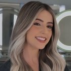 Dra. Camila Lago (Cirurgiã-Dentista)