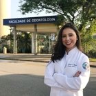 Dra. Gabriela Vieira Gomes (Cirurgiã-Dentista)