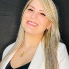 Dra. Bruna Castilho Canassa (Cirurgiã-Dentista)