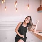 Dra. Raphaela Muñoz Romera (Cirurgiã-Dentista)